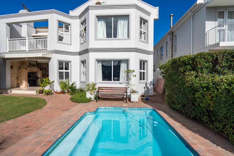 5 Bedroom Property for Sale in Royal Alfred Marina Eastern Cape